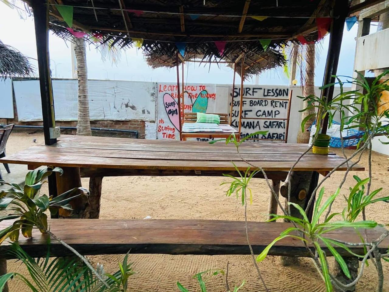 Star Rest Beach Hotel Baie d'Arugam Extérieur photo